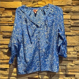 Lilly Pulitzer Elsa Silk Top Blue Floral Blouse Size Large 100% Silk